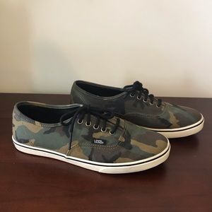 Men’s Camouflage Print Vans
